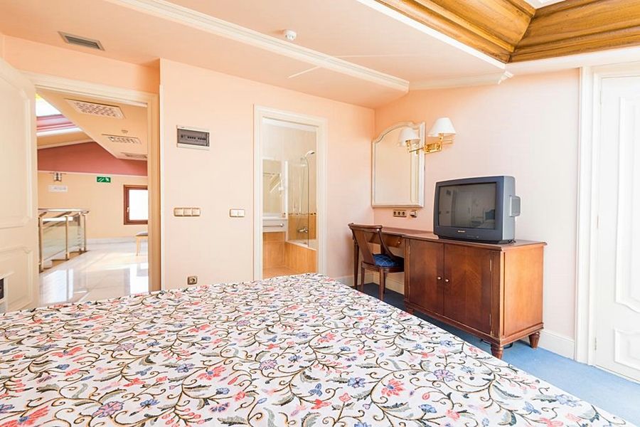 Tryp Bilbao Sondika Hotel Kültér fotó