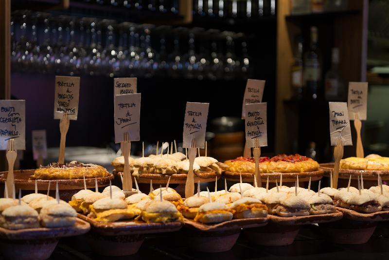 Tryp Bilbao Sondika Hotel Kültér fotó