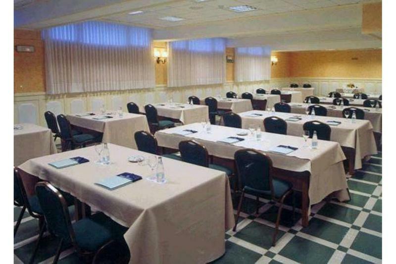 Tryp Bilbao Sondika Hotel Kültér fotó